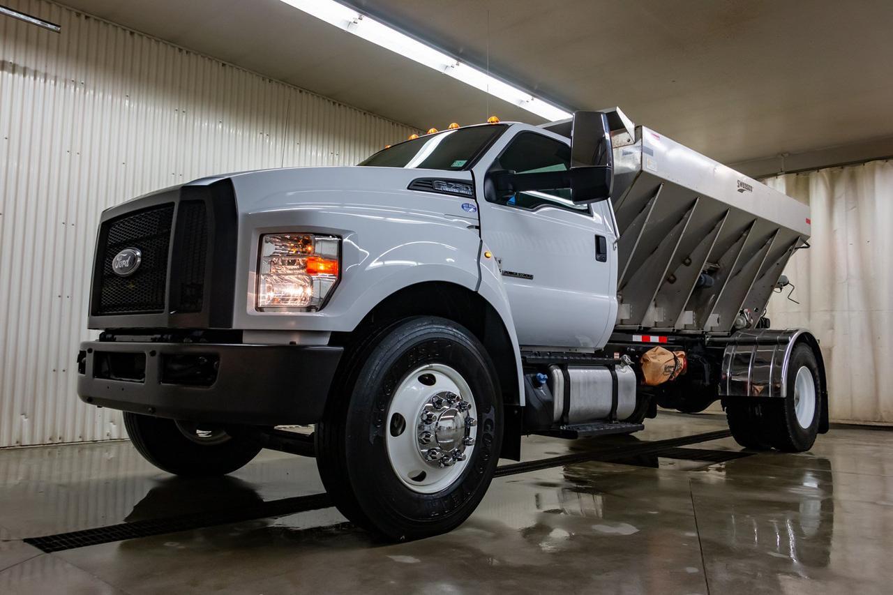 2017 Ford F-750 Reg Cab STR Sander Diesel Red Deer AB