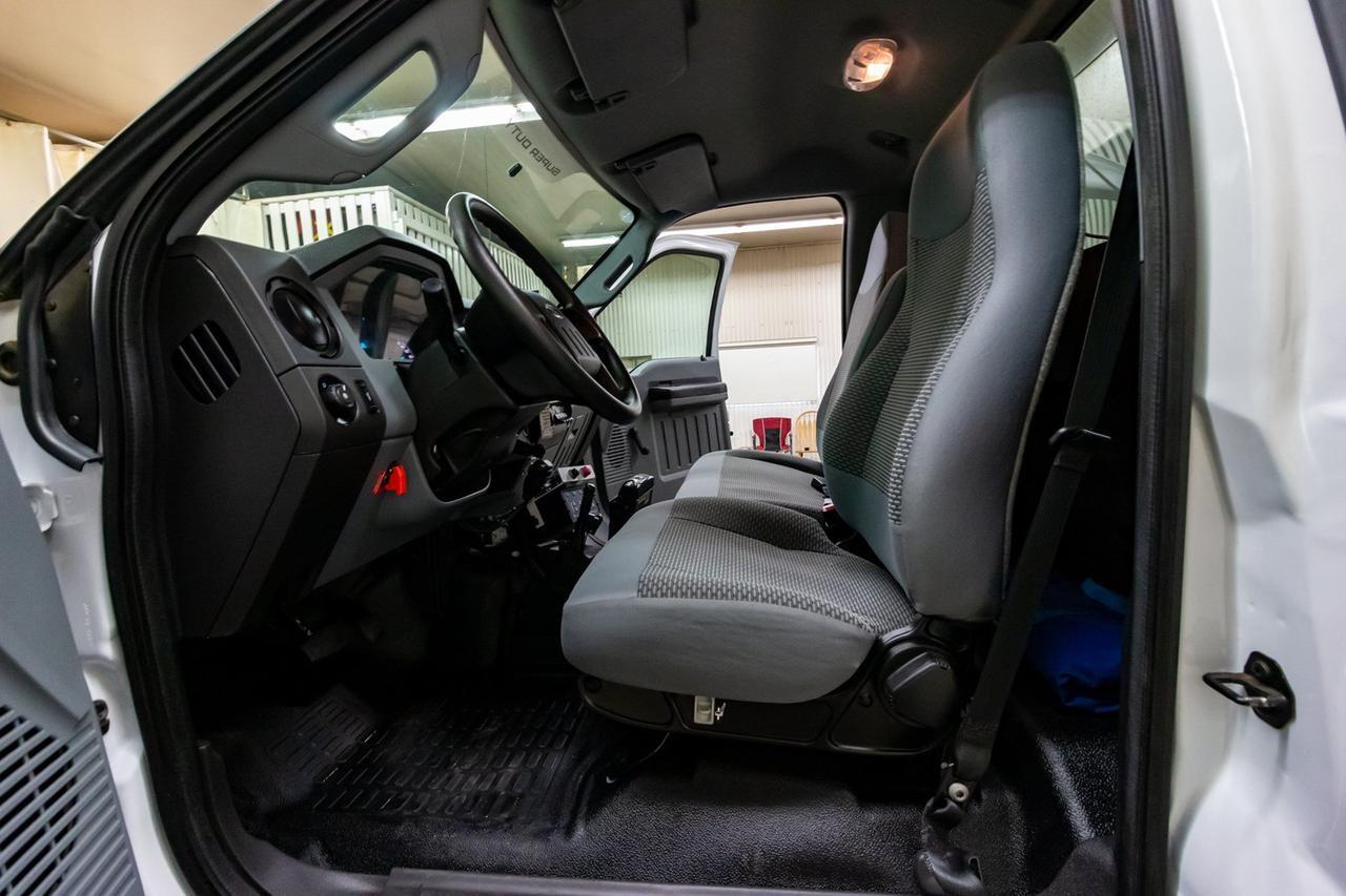 2017 Ford F-750 Reg Cab STR Sander Diesel Red Deer AB