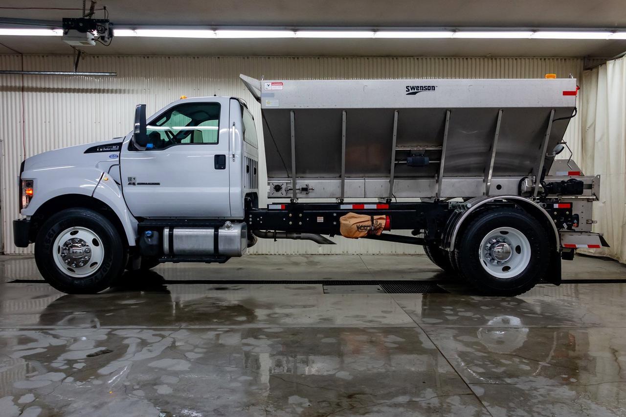 2017 Ford F-750 Reg Cab STR Sander Diesel Red Deer AB