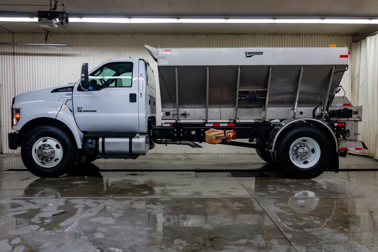 2017 Ford F-750 Reg Cab STR Sander Diesel Red Deer AB