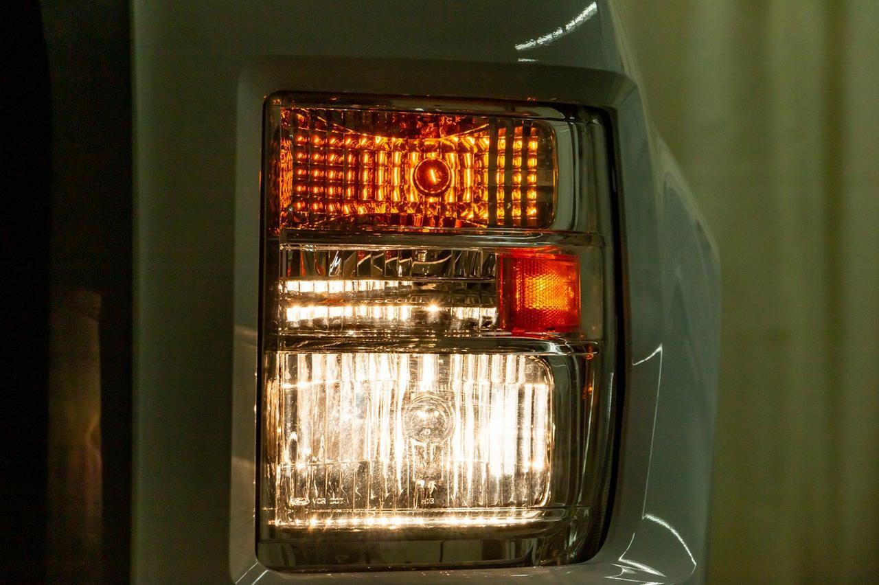 2017 Ford F-750 Reg Cab STR Sander Diesel Red Deer AB