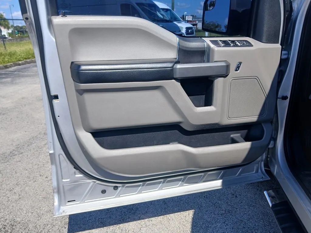 2017 Ford F150 SuperCrew Cab XLT Pickup 4D 5 1/2 ft Maitland FL