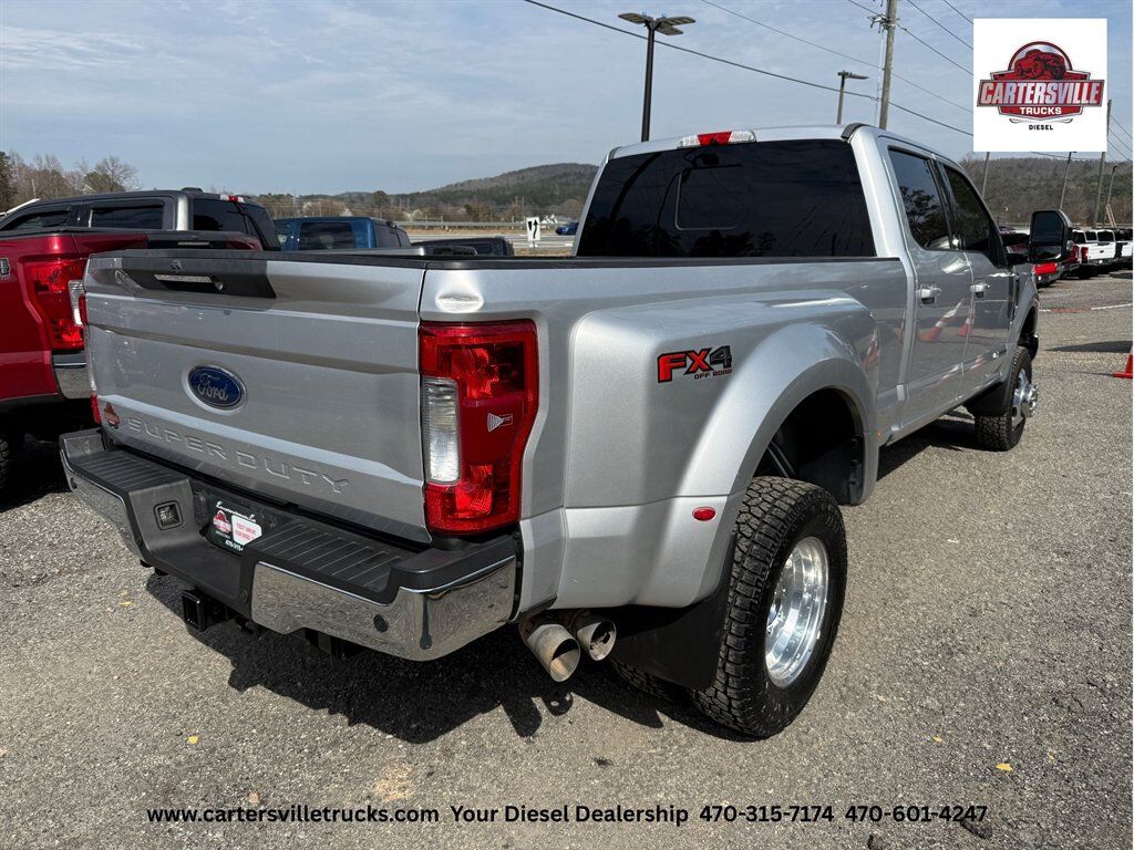 2017 Ford F350sd Lariat FX4 - ULTIMATE - LEVELED -  DUALLY Cartersville GA