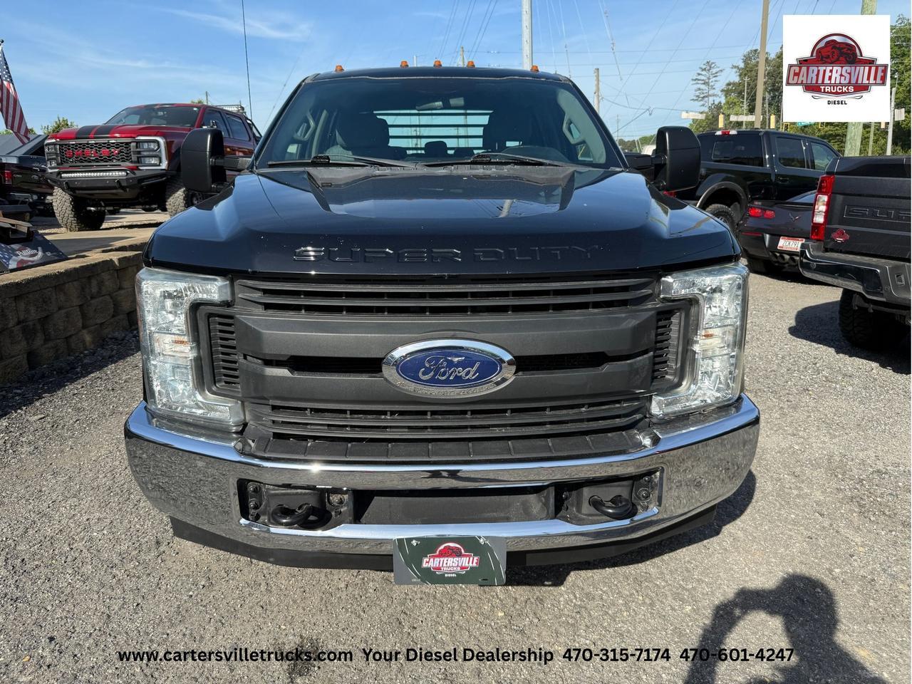 2017 Ford F350sd XL 4X4 - FLATBED -DUALLY