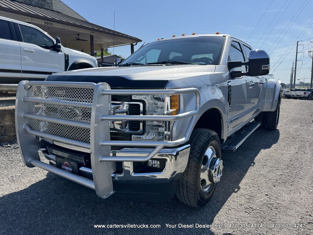 2017 Ford F350sd XLT FX4 - PREMIUM - LOADED - DUALLY