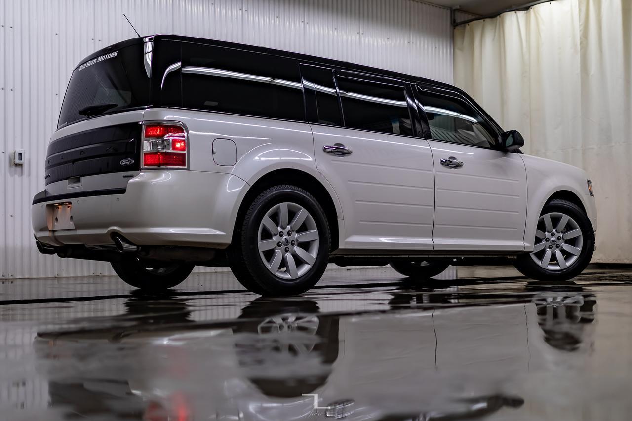 2017 Ford Flex Limited Leather Roof Nav BCam Red Deer AB