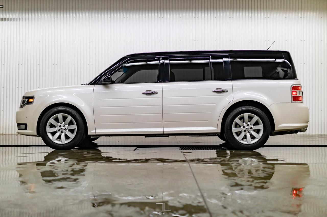 2017 Ford Flex Limited Leather Roof Nav BCam Red Deer AB