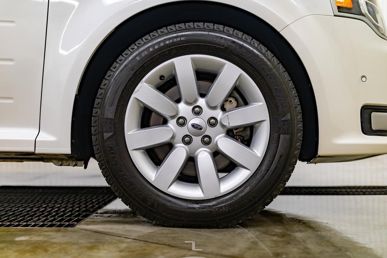 2017 Ford Flex Limited Leather Roof Nav BCam Red Deer AB