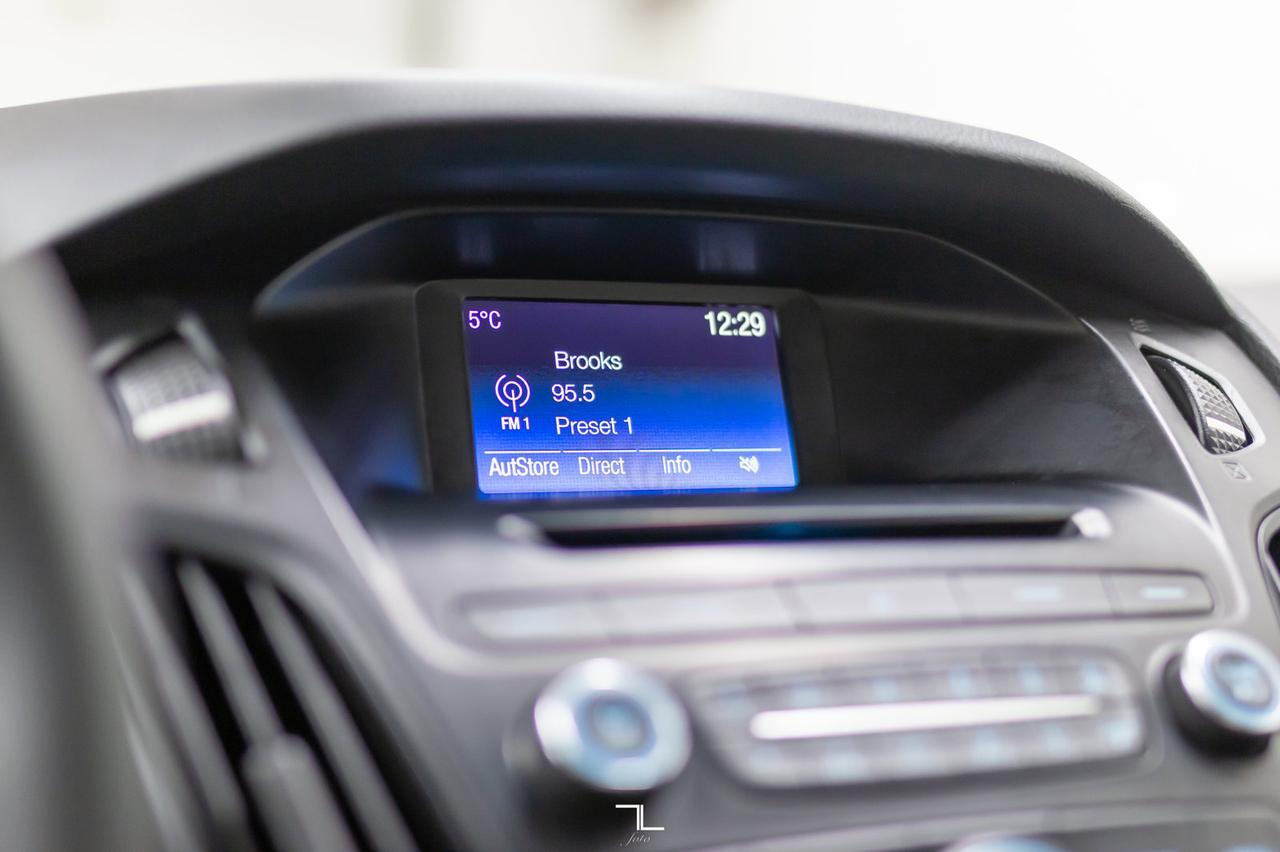 2017 Ford Focus SE BCam Red Deer AB