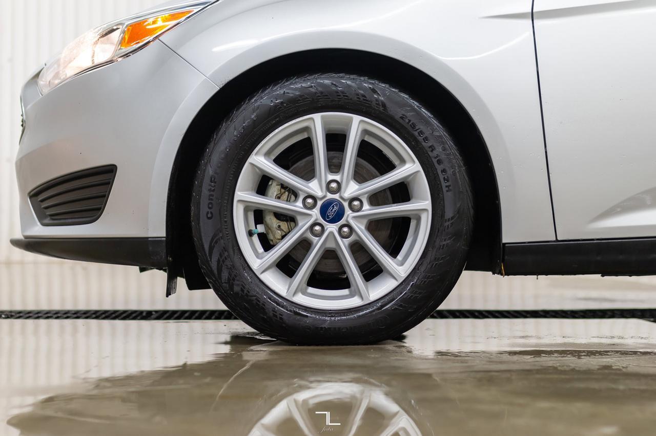 2017 Ford Focus SE BCam Red Deer AB