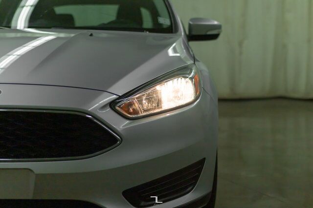 2017 Ford Focus SE BCam Red Deer AB