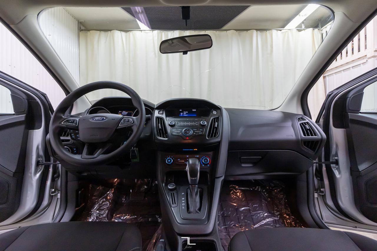 2017 Ford Focus SE BCam Red Deer AB