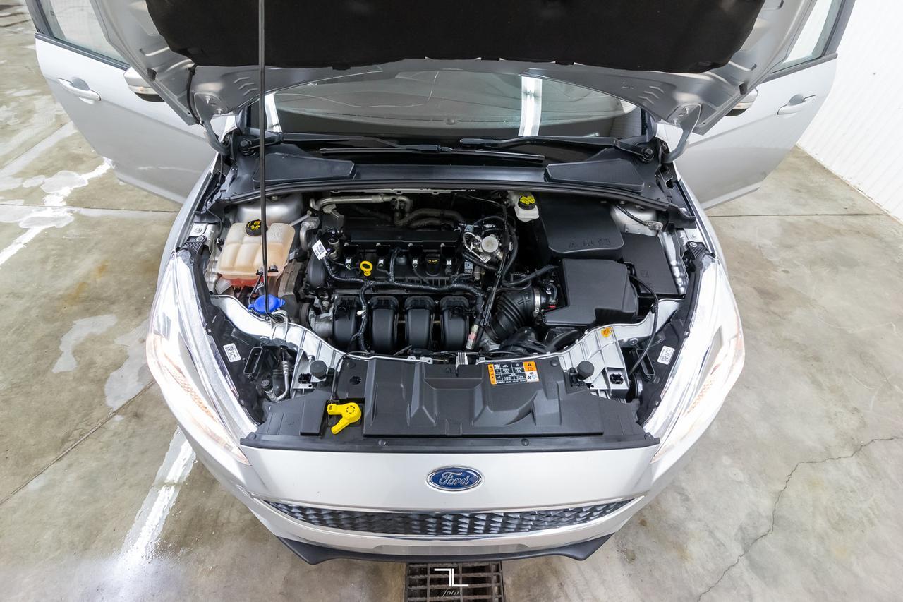 2017 Ford Focus SE BCam Red Deer AB