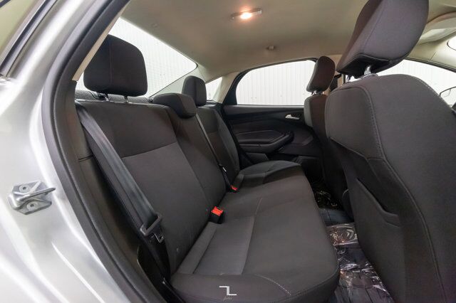 2017 Ford Focus SE BCam Red Deer AB