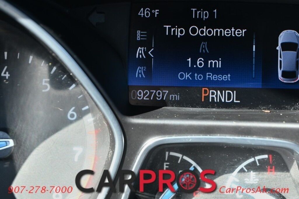 2017 Ford Focus SE Hatchback - Remote Start - Automatic - Back Up Camera - Microsoft Sync - Bluetooth - Keyless Entry - Cruise Control - Air Conditioning - Block Heater - 38 MPG Anchorage AK