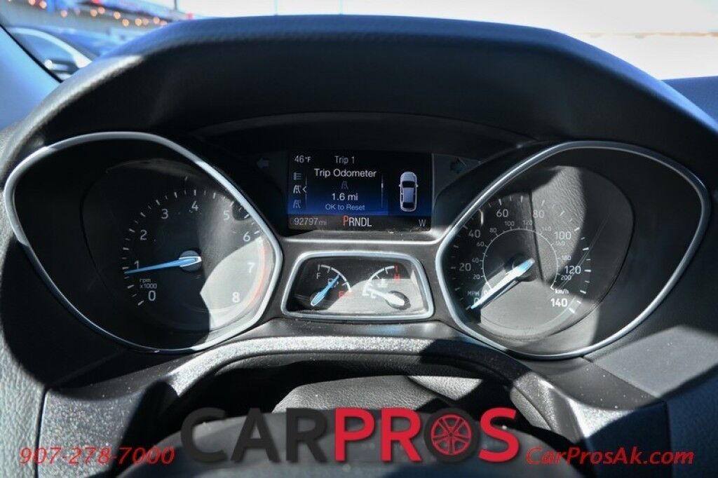 2017 Ford Focus SE Hatchback - Remote Start - Automatic - Back Up Camera - Microsoft Sync - Bluetooth - Keyless Entry - Cruise Control - Air Conditioning - Block Heater - 38 MPG Anchorage AK