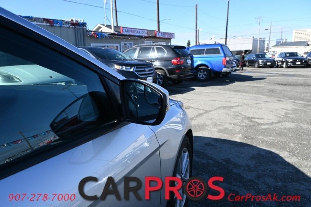 2017 Ford Focus SE Hatchback - Remote Start - Automatic - Back Up Camera - Microsoft Sync - Bluetooth - Keyless Entry - Cruise Control - Air Conditioning - Block Heater - 38 MPG Anchorage AK