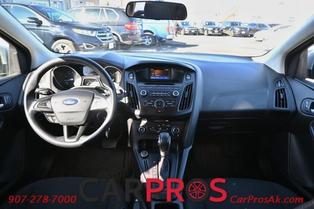 2017 Ford Focus SE Hatchback - Remote Start - Automatic - Back Up Camera - Microsoft Sync - Bluetooth - Keyless Entry - Cruise Control - Air Conditioning - Block Heater - 38 MPG Anchorage AK