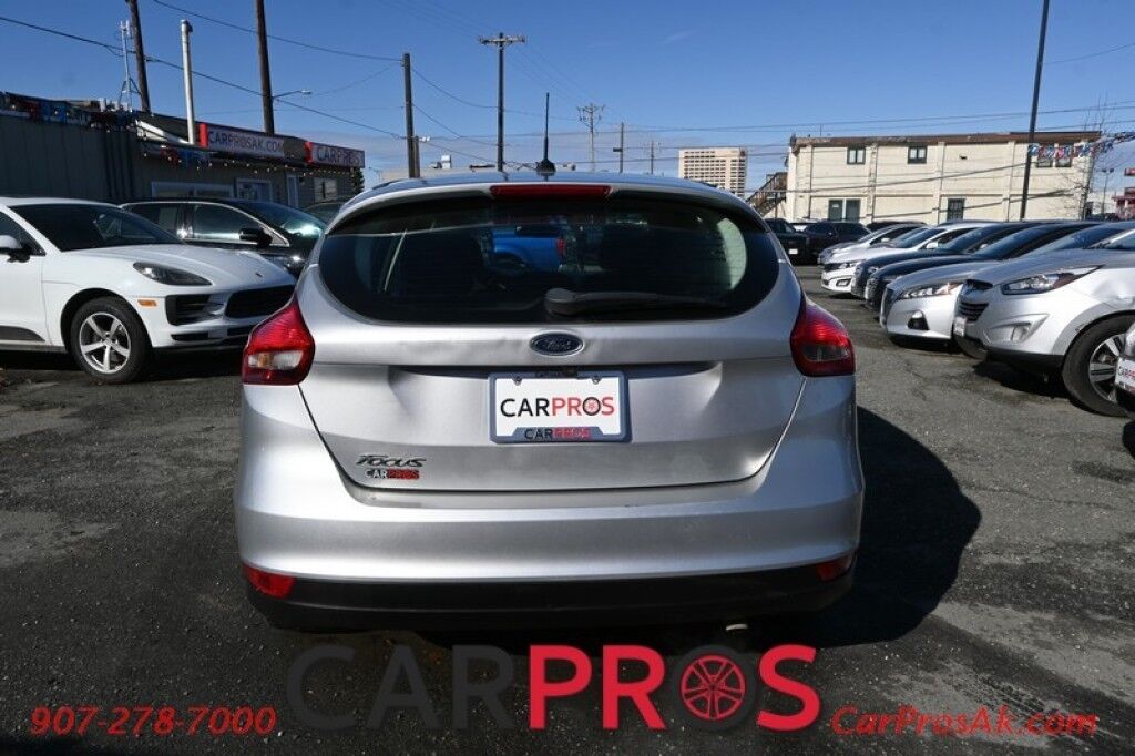 2017 Ford Focus SE Hatchback - Remote Start - Automatic - Back Up Camera - Microsoft Sync - Bluetooth - Keyless Entry - Cruise Control - Air Conditioning - Block Heater - 38 MPG Anchorage AK