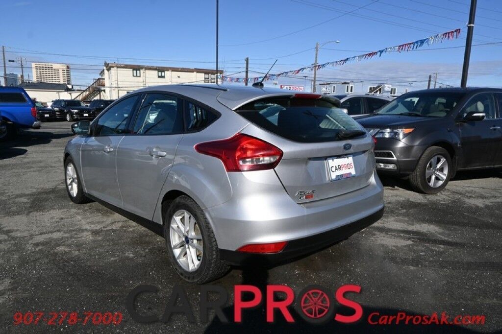 2017 Ford Focus SE Hatchback - Remote Start - Automatic - Back Up Camera - Microsoft Sync - Bluetooth - Keyless Entry - Cruise Control - Air Conditioning - Block Heater - 38 MPG Anchorage AK