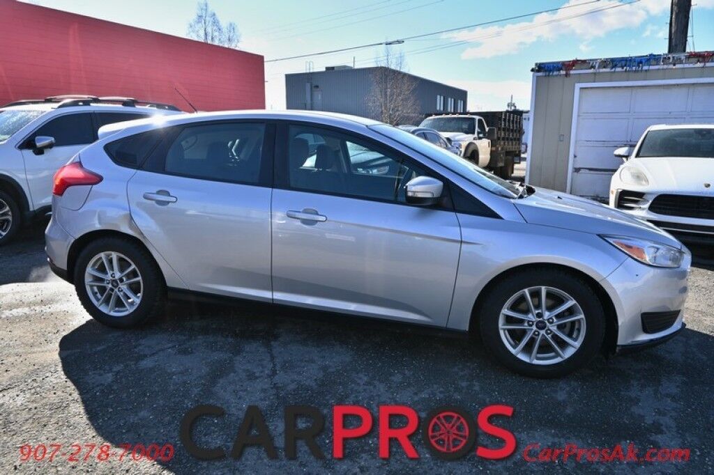 2017 Ford Focus SE Hatchback - Remote Start - Automatic - Back Up Camera - Microsoft Sync - Bluetooth - Keyless Entry - Cruise Control - Air Conditioning - Block Heater - 38 MPG Anchorage AK