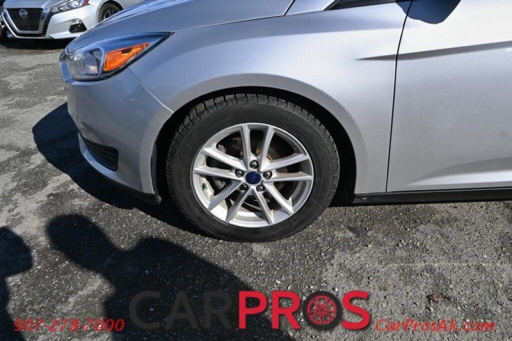 2017 Ford Focus SE Hatchback - Remote Start - Automatic - Back Up Camera - Microsoft Sync - Bluetooth - Keyless Entry - Cruise Control - Air Conditioning - Block Heater - 38 MPG Anchorage AK