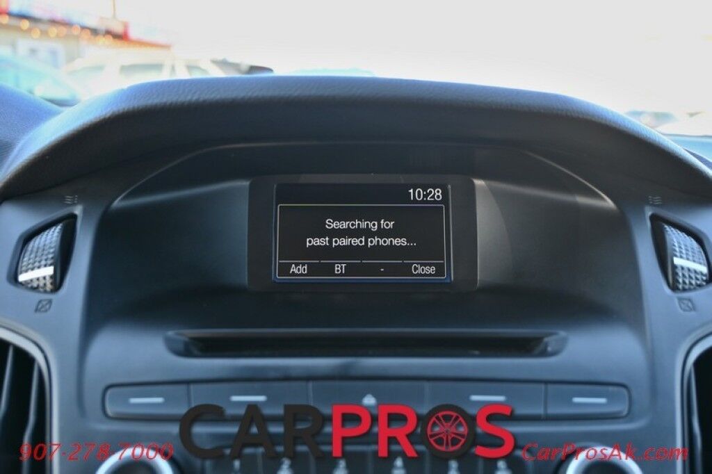 2017 Ford Focus SE Hatchback - Remote Start - Automatic - Back Up Camera - Microsoft Sync - Bluetooth - Keyless Entry - Cruise Control - Air Conditioning - Block Heater - 38 MPG Anchorage AK