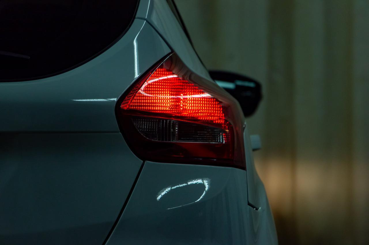 2017 Ford Focus SE Hatchback BCam Red Deer AB