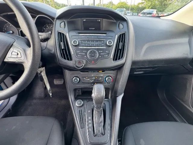 2017 Ford Focus SE Sedan 4D Cincinnati OH