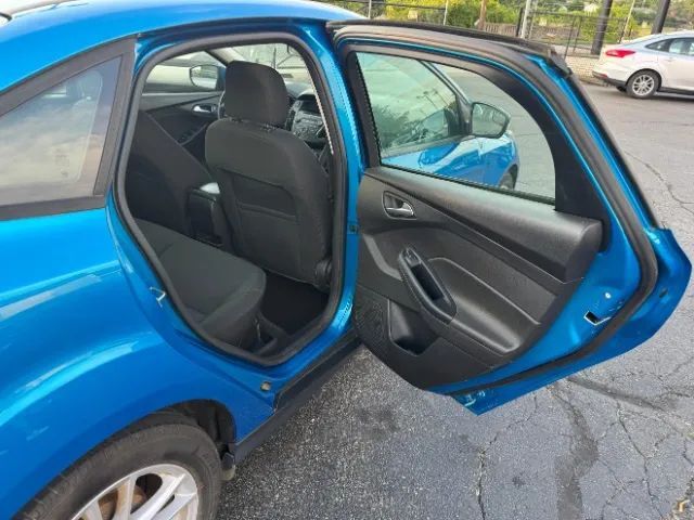 2017 Ford Focus SE Sedan 4D Cincinnati OH