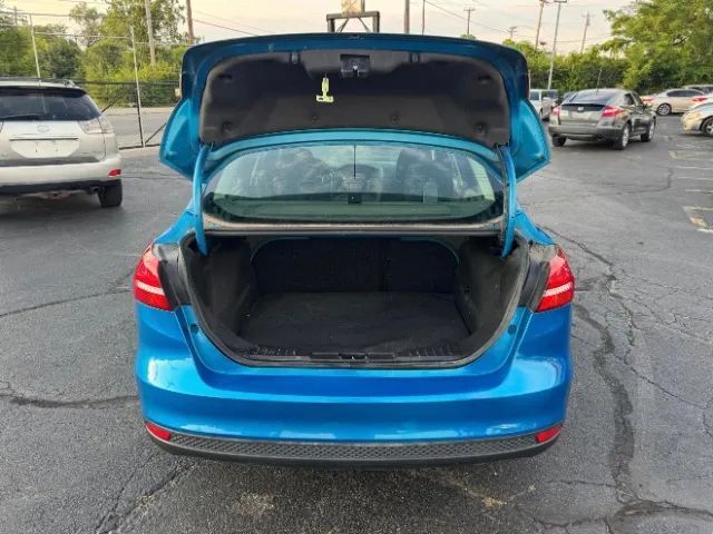2017 Ford Focus SE Sedan 4D Cincinnati OH