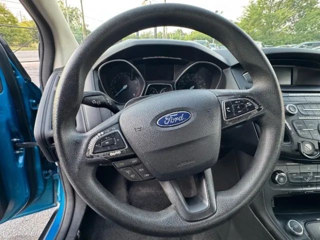 2017 Ford Focus SE Sedan 4D Cincinnati OH