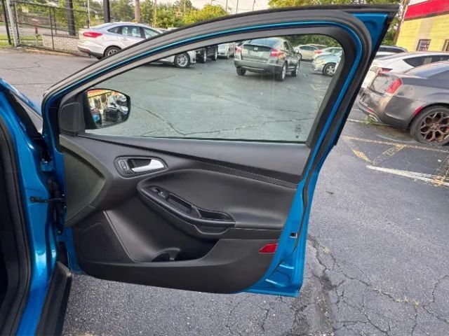 2017 Ford Focus SE Sedan 4D Cincinnati OH