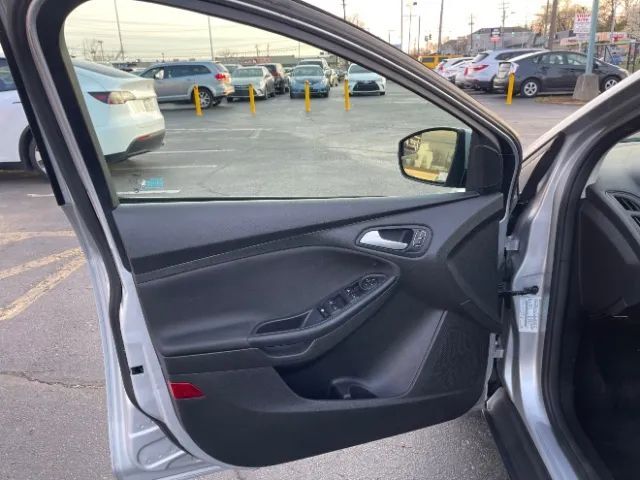 2017 Ford Focus SE Sedan 4D Cincinnati OH