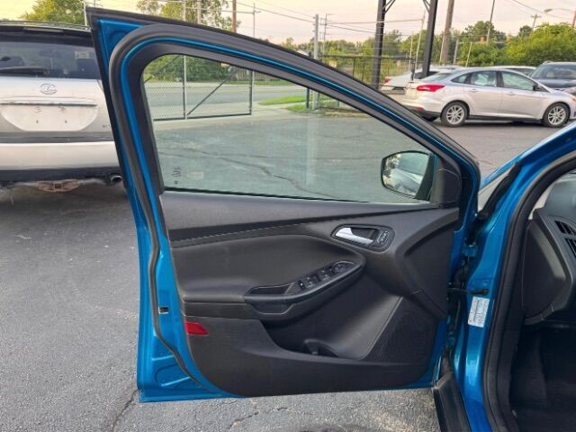 2017 Ford Focus SE Sedan Cincinnati OH