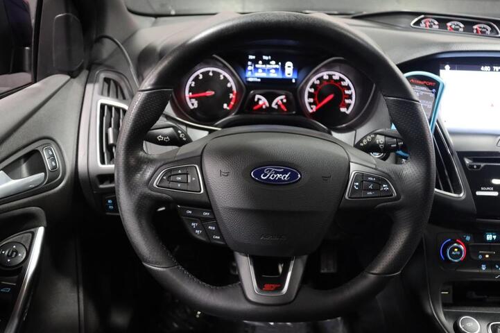 2017 Ford Focus ST 6-Speed Manual 4dr Hatchback Chicago IL