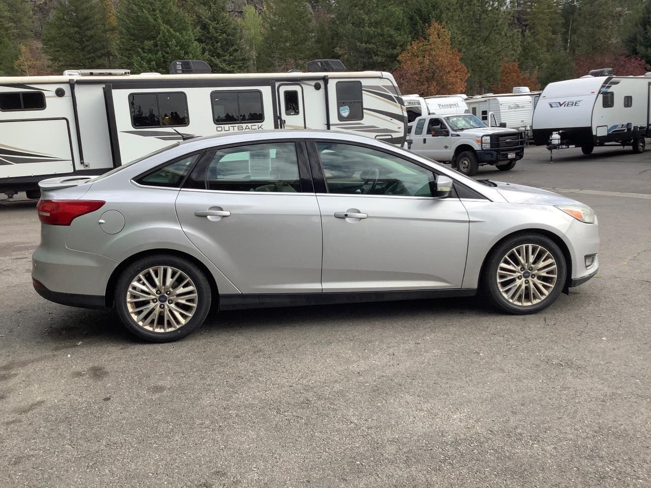 2017 Ford Focus Titanium Hayden ID