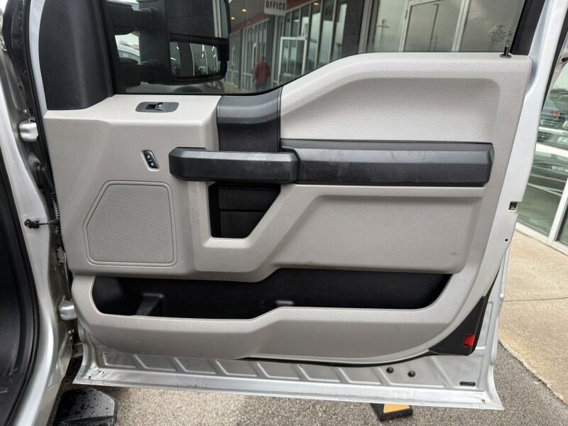 2017 Ford Ford Super Duty F-250 4x4 Utility XL Collinsville OK