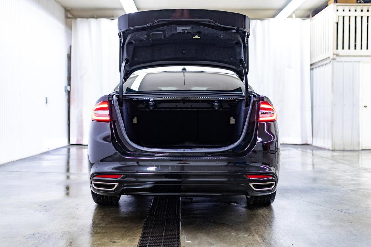 2017 Ford Fusion AWD Platinum Leather Roof Nav BCam Red Deer AB