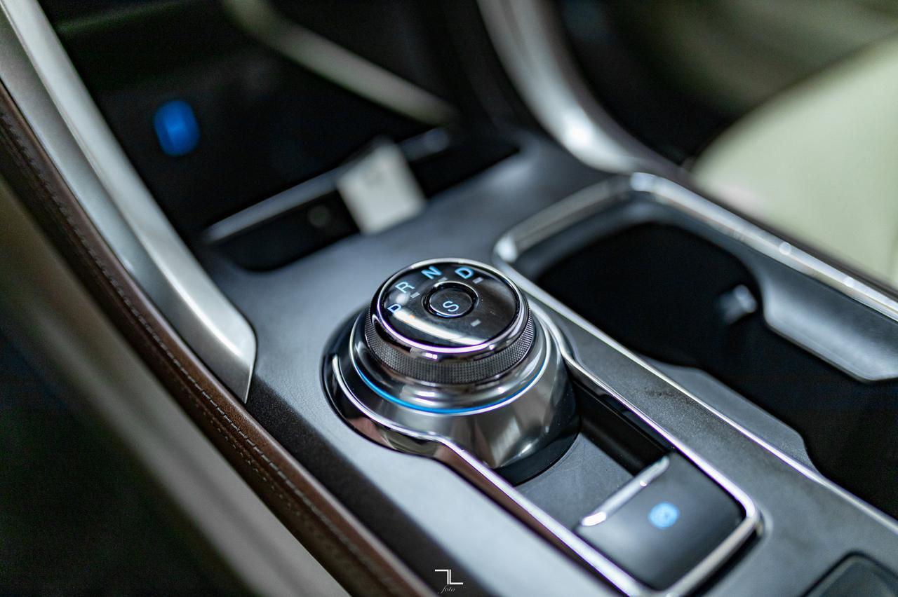 2017 Ford Fusion AWD Platinum Leather Roof Nav BCam Red Deer AB