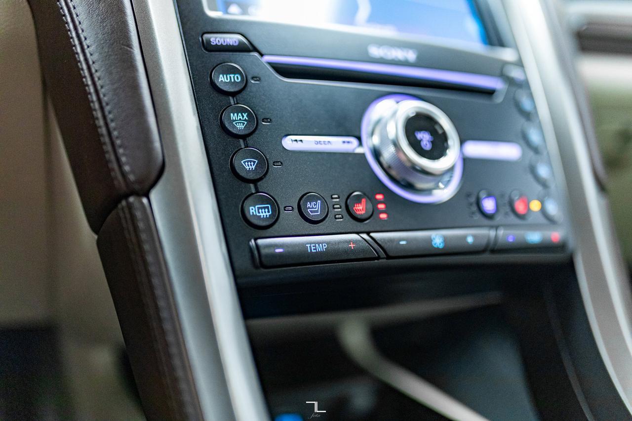 2017 Ford Fusion AWD Platinum Leather Roof Nav BCam Red Deer AB