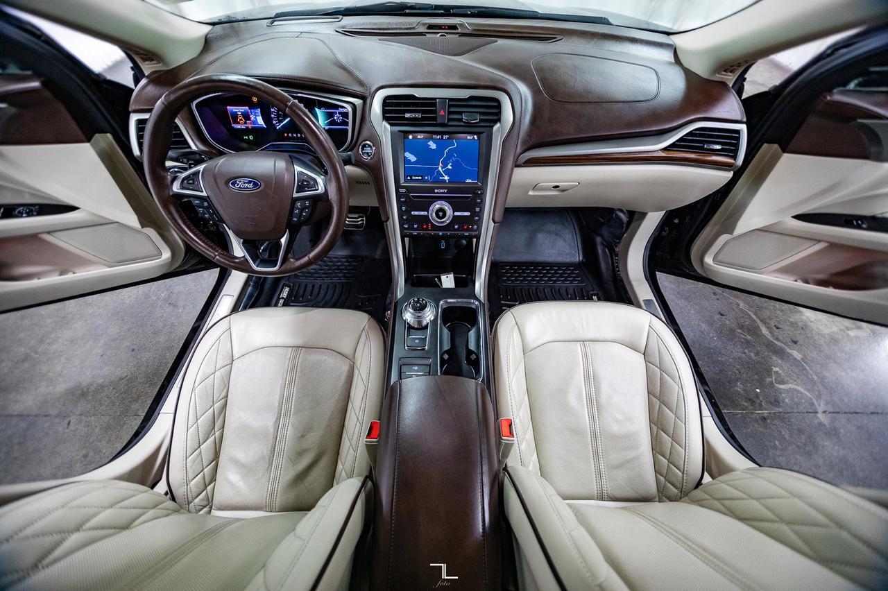 2017 Ford Fusion AWD Platinum Leather Roof Nav BCam Red Deer AB