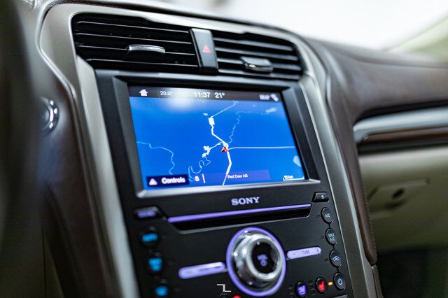 2017 Ford Fusion AWD Platinum Leather Roof Nav BCam Red Deer AB