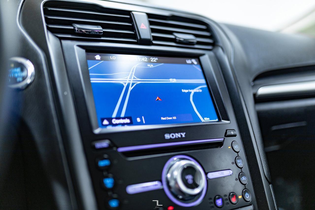 2017 Ford Fusion AWD Titanium Leather Roof Nav BCam Red Deer AB