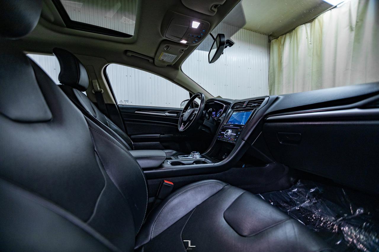 2017 Ford Fusion AWD Titanium Leather Roof Nav BCam Red Deer AB