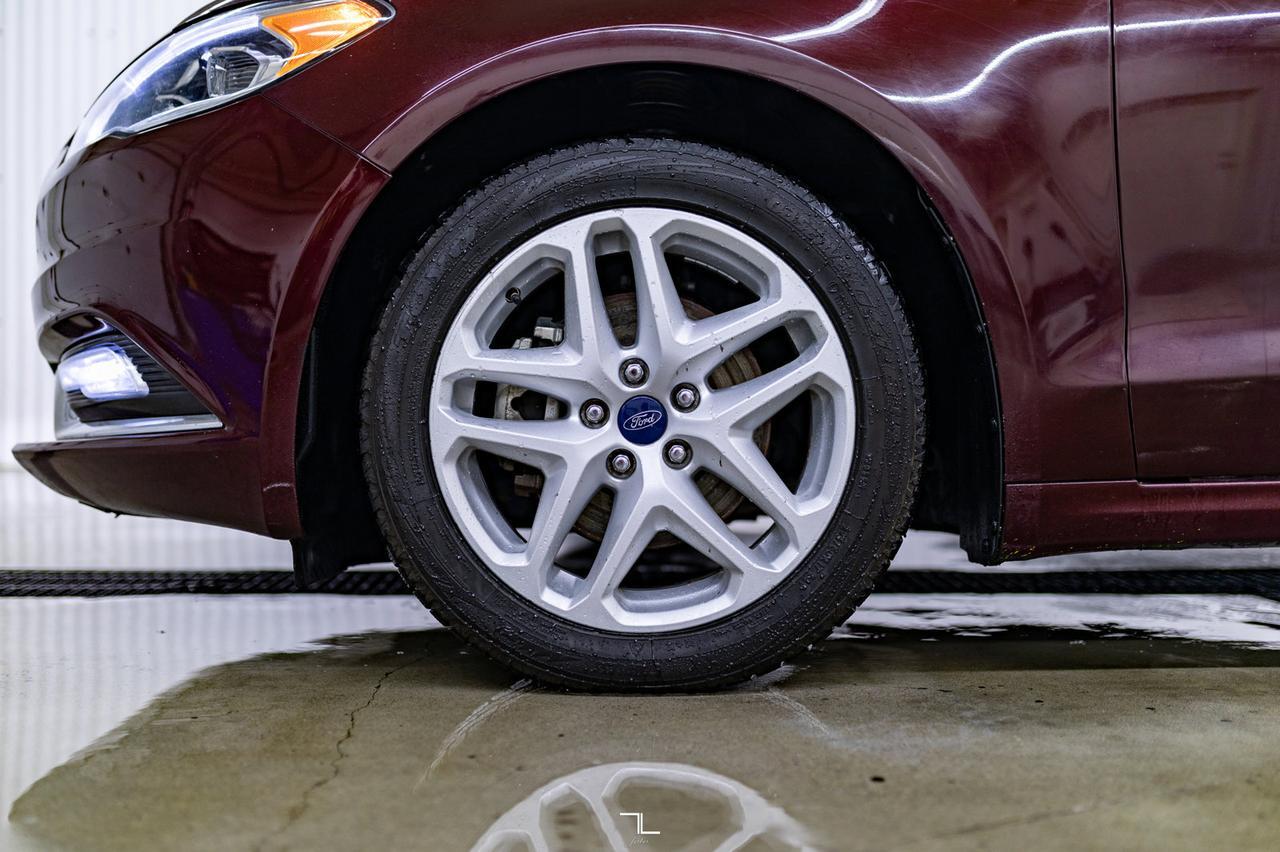 2017 Ford Fusion AWD Titanium Leather Roof Nav BCam Red Deer AB