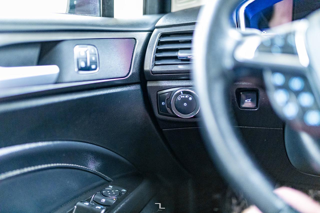 2017 Ford Fusion AWD Titanium Leather Roof Nav BCam Red Deer AB