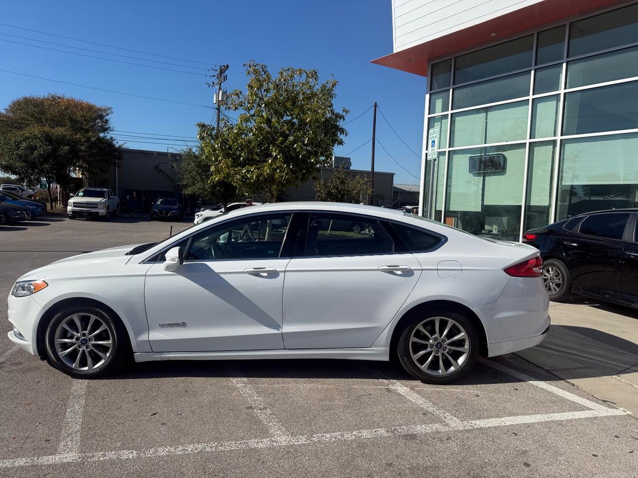 2017 Ford Fusion Hybrid SE