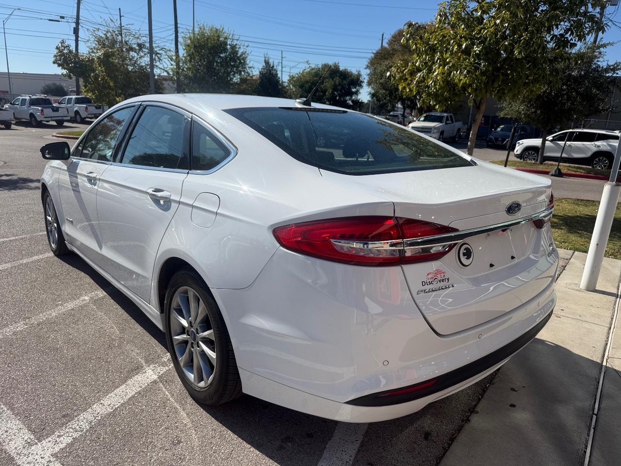 2017 Ford Fusion Hybrid SE