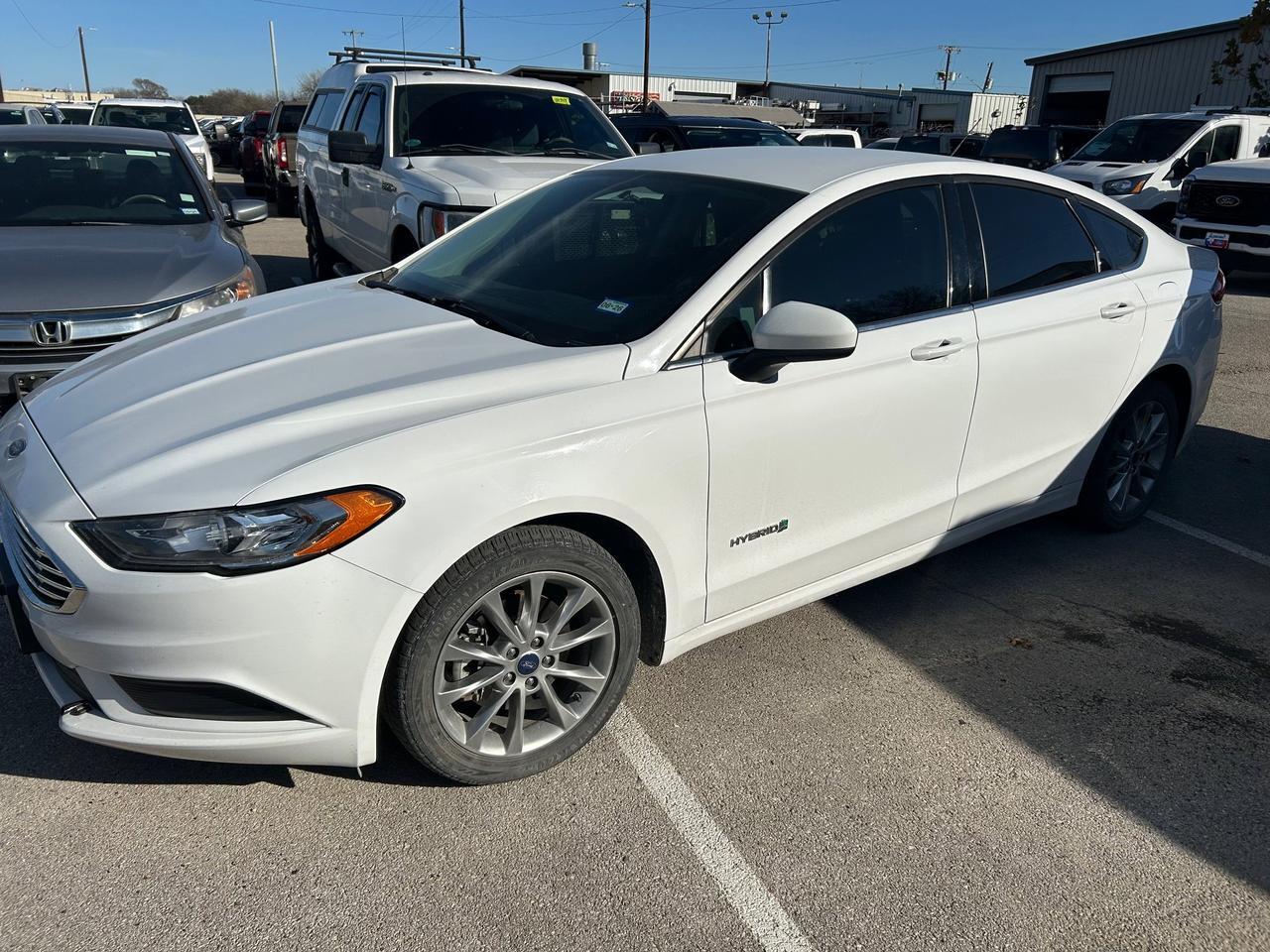 2017 Ford Fusion Hybrid SE